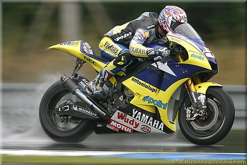 motogp-edwards_06.jpg