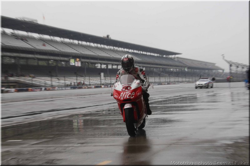 motogp_guintoli_04