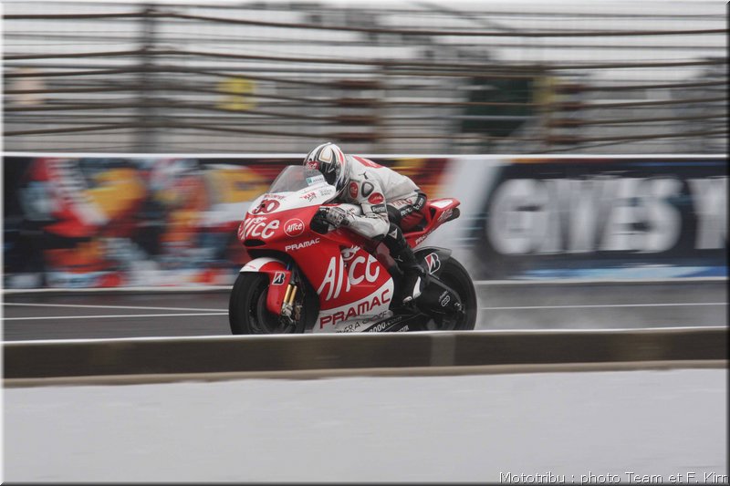 motogp_guintoli_07