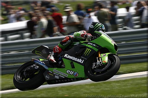 motogp_hopkins_09.jpg