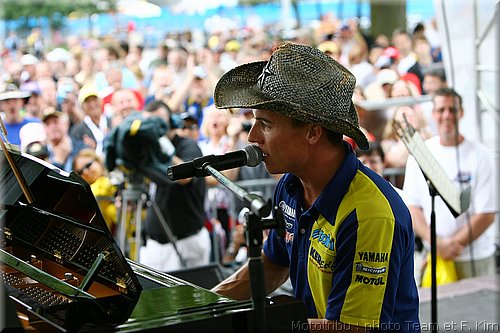 motogp_toseland_08.jpg