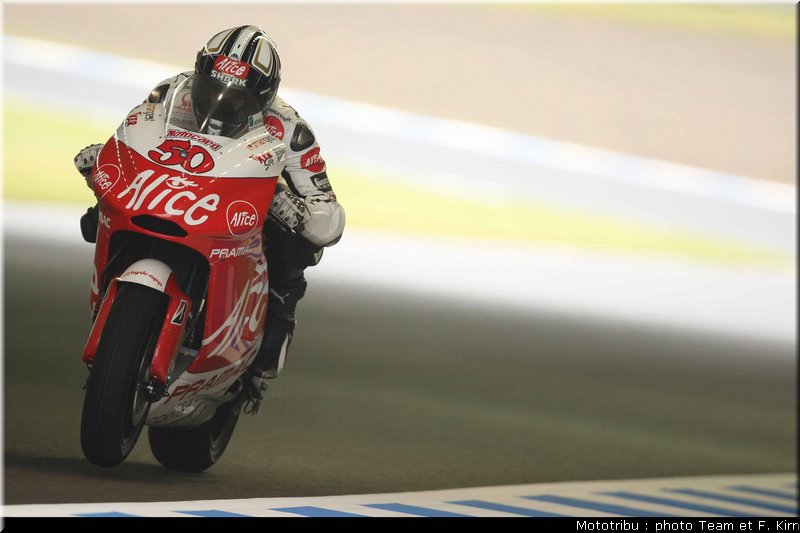 motogp_guintoli_02
