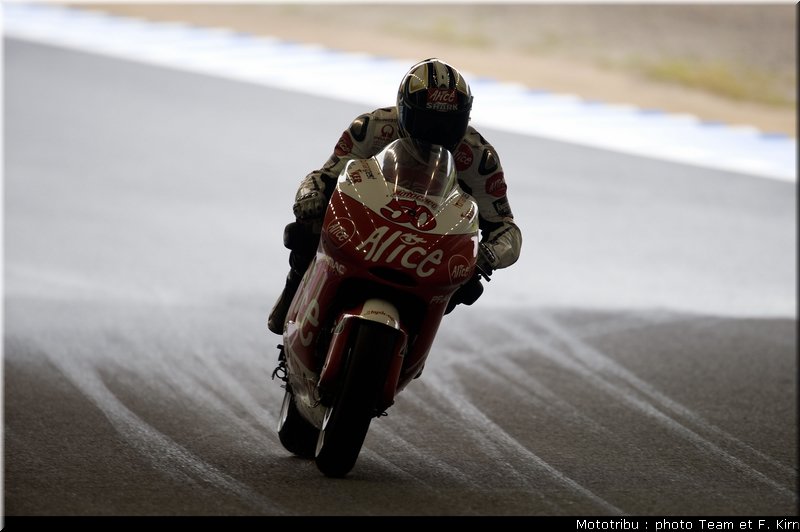 motogp_guintoli_03