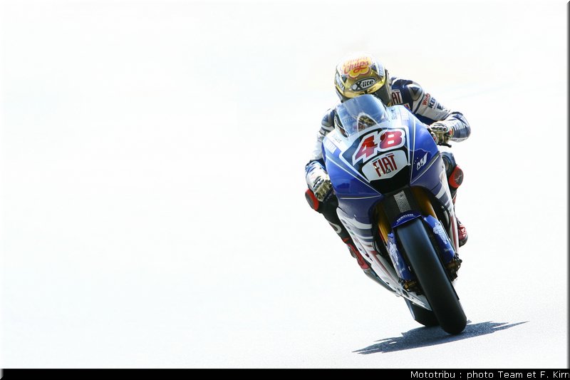 motogp_lorenzo_02