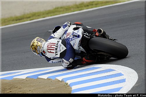 motogp_lorenzo_11.jpg