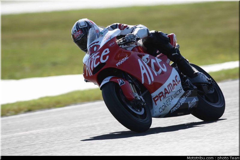 motogp_guintoli_12