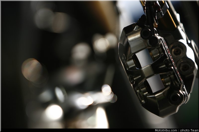 motogp_kawasaki_2