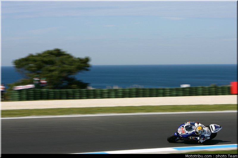 motogp_lorenzo_7