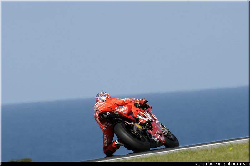 motogp_stoner_13