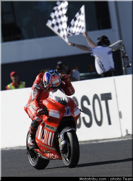 motogp_stoner_16