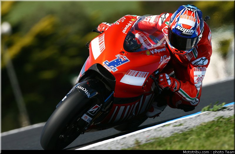 motogp_stoner_21
