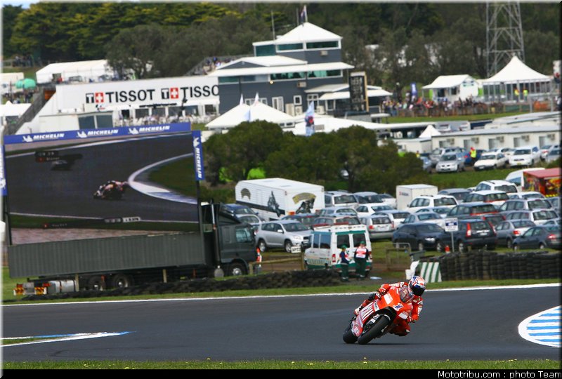 motogp_stoner_23