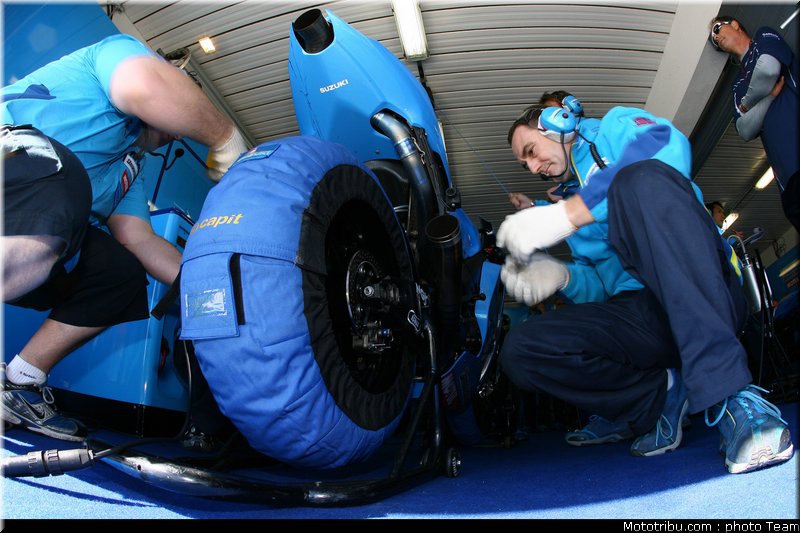 motogp_suzuki_1