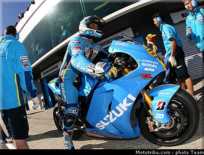 motogp_capirossi_15.jpg