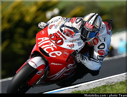 motogp_guintoli_04.jpg