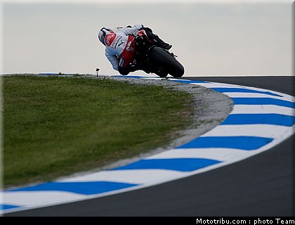 motogp_guintoli_06.jpg