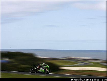 motogp_hopkins_05.jpg