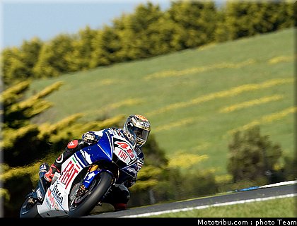 motogp_lorenzo_4.jpg