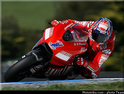 motogp_stoner_12.jpg