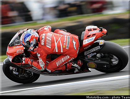 motogp_stoner_14.jpg