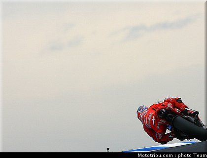 motogp_stoner_19.jpg