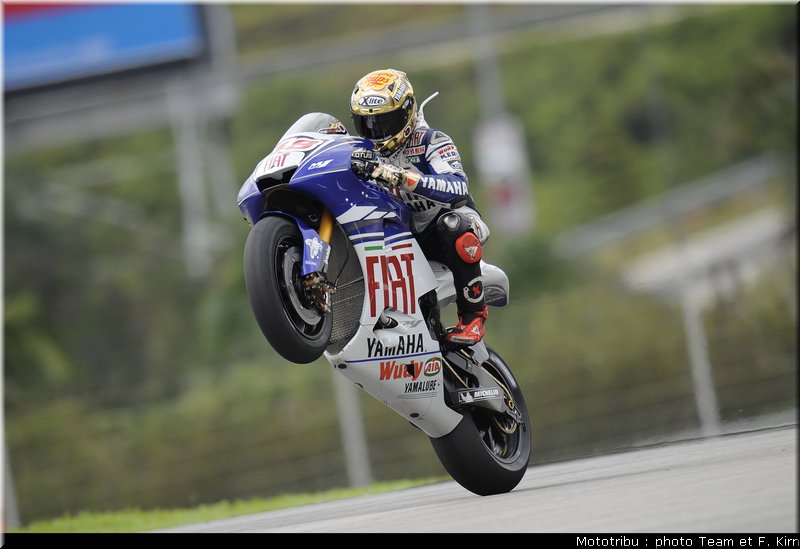 motogp_lorenzo_13