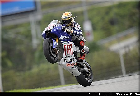 motogp_lorenzo_13.jpg