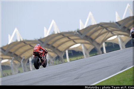 motogp_stoner_09.jpg