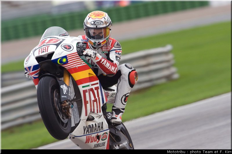 motogp_lorenzo_24