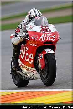 motogp_guintoli_4.jpg
