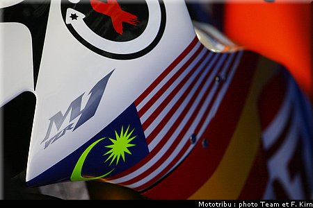 motogp_lorenzo_06.jpg
