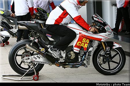 test_jerez11_2008_deangelis_4.jpg