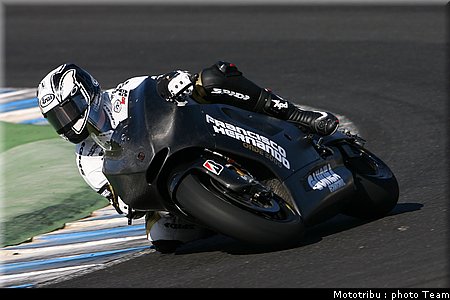 test_jerez11_2008_gibernau_3.jpg