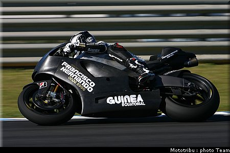test_jerez11_2008_gibernau_4.jpg
