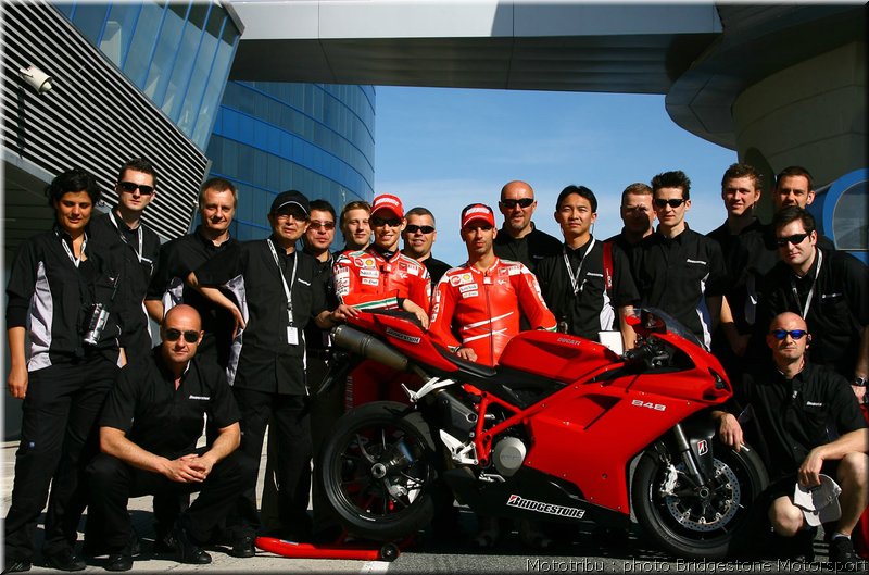 014ducati-bridgestone