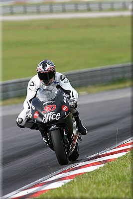 guintoli-014.jpg