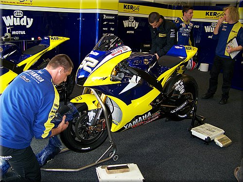 025tech3-toseland-testjerez2-2008-002.jpg