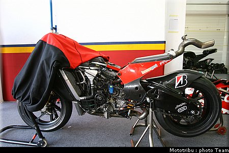 ducati_06.jpg