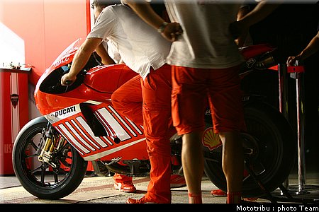 ducati_11.jpg