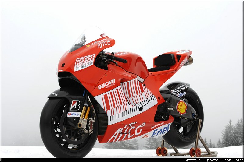 team_ducati2009_002