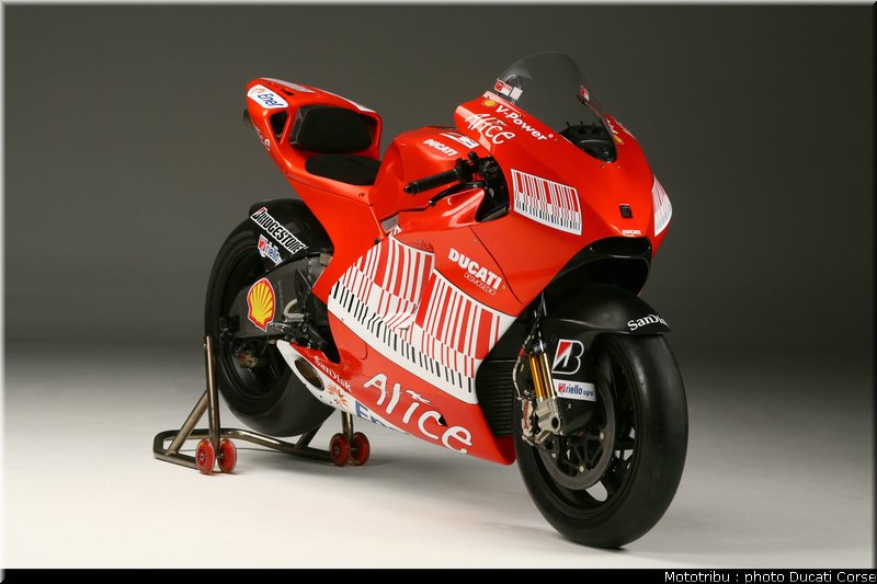 team_ducati2009_003