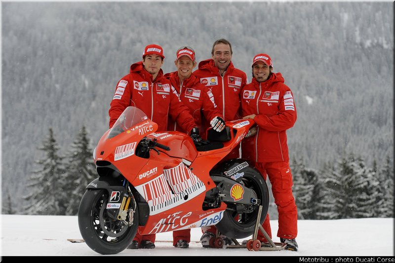 team_ducati2009_014