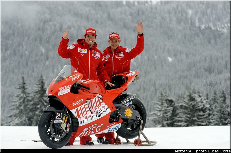team_ducati2009_015