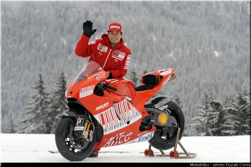 team_ducati2009_016