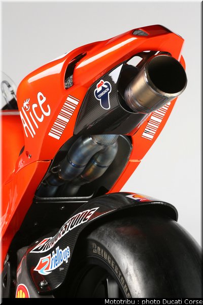 team_ducati2009_023