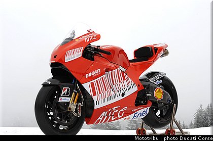 team_ducati2009_002.JPG