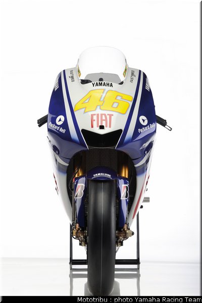 015_yamaha_m1_rossi_6