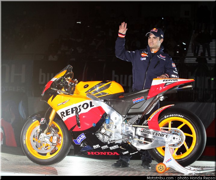 honda_repsol_hrc_motogp_2010_003