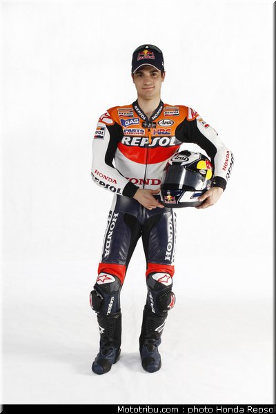 honda_repsol_hrc_motogp_2010_028