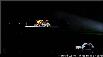 honda_repsol_hrc_motogp_2010_010.JPG